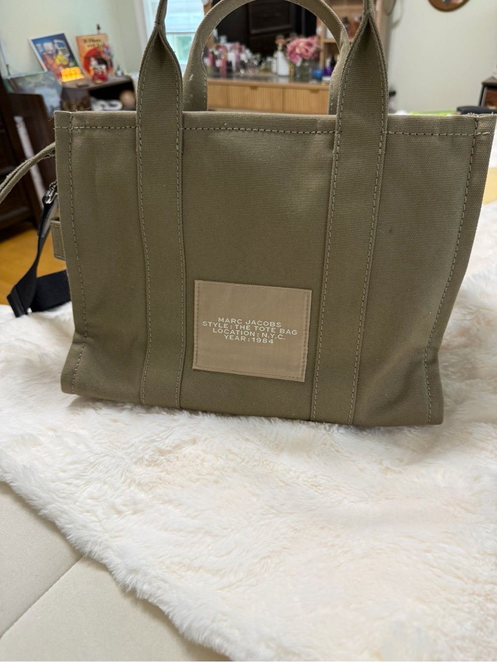 Marc Jacobs Olive Green Canvas Tote with White Logo - Picture 3 of 3